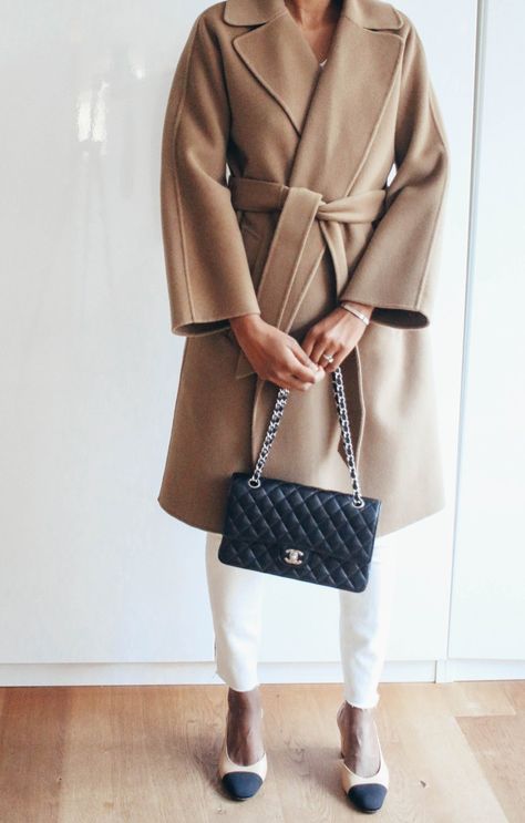 Chanel Medium Flap Outfit, Chanel Boy Bag Outfit, Chanel Medium Flap, Winter Office Outfits, Winter Office Wear, Chanel Bag Outfit, Chanel Bag Classic, Chanel Handbags Classic, Handbag Ideas