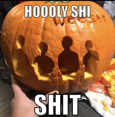 Weezer Pumpkin Carving, Weezer Pumpkin, Band Pumpkin Carving, Weezer Memes Funny, Pumpkin Carving Funny, Punk Pumpkin, Weezer Blue, No Friends, Punk Makeup