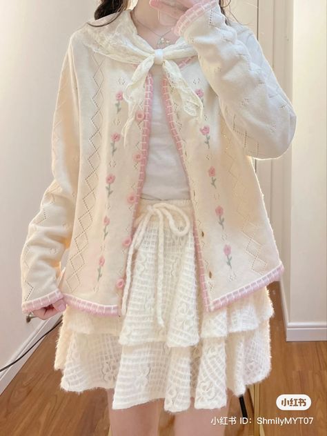 Pink Japanese Fashion, Cute Fashion Outfits Girly, Oversized Cardigan Aesthetic, Outfits Aesthetic Coquette, Pink Harajuku Outerwear For Fall, Pink Harajuku Outerwear For Spring, Funny Reviews, Pink Kawaii Outerwear For Winter, Pink Kawaii Long Sleeve Sweater