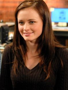 Rory Gilmore Hair, Rory Gilmore Style, Helen Hunt, Alexis Bledel, It Is Well With My Soul, Rory Gilmore, It Is Well, Gilmore Girls, New Hair