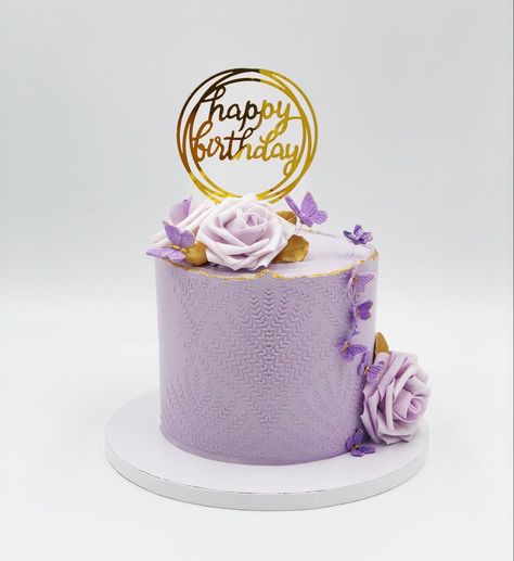 Custom Cake Ideas For Women, Purple And Gold Cakes Birthday For Women, Purple 70th Birthday Cake, Purple And Gold Cake Ideas, Purple 40th Birthday Cake, 40th Birthday Cake For Women Purple, Lavender Theme Cake, Purple Themed Birthday Cake, Birthday Cake Purple And Gold