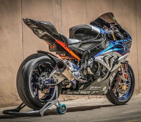 Bmw Motorcycle S1000rr, Bmw Bike, Xe Ducati, Bike Bmw, Custom Sport Bikes, Bmw Motors, Motorcycle Clothing, Motorcycle Culture, Suzuki Motorcycle