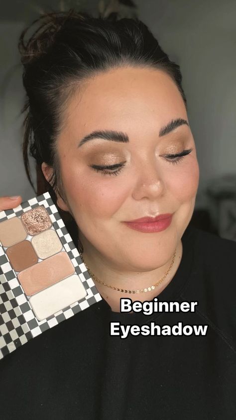 Follow along for an easy Eyeshadow routine 🤍 Colors used: Chai • Sedona • Hot Chocolate • Drift Seint Eyeshadow Brush 📲 Comment “brown1”… | Instagram Seint Brown Eyes Eyeshadow Shades, Seint Eyeshadow Looks For Blue Eyes, Beginner Eyeshadow Tutorial, Simple Eyeshadow Tutorial, Easy Eyeshadow, Eyeshadow Tutorial For Beginners, Beginner Eyeshadow, Maskcara Makeup, Simple Eyeshadow