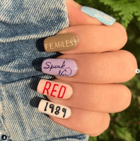 Taylor Swift Nails All Albums, Taylor Swift Concert Nail Ideas, Taylor Swift Nails Inspired Albums, Taylor Swift Nails Albums, Taylor Swift Acrylic Nails, Taylor Swift Album Nails, Taylor Swift Eras Nails, Uñas Taylor Swift, The Eras Tour Nails