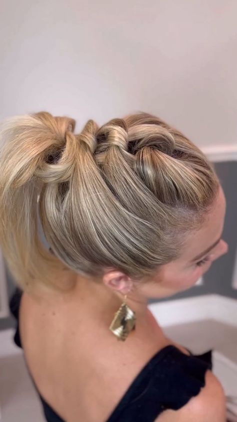 Knotted Ponytail, Top Ponytail, Knot Ponytail, Short Hair Ponytail, Makeup Gallery, Ponytail Tutorial, Knotted Top, Hair Knot, Infinity Knot