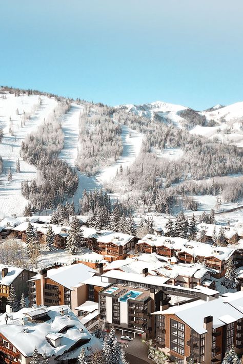 Ski season kicks off today in Deer Valley! Goldener Hirsch offers prime ski-in/ski-out access at the foot of Silver Lake Express Lift—your gateway to over 100 miles of Utah’s most pristine runs. #AlwaysAuberge Ski Mural, Deer Valley Utah, Glass Walkway, Knotting Hill, Monochromatic Colors, Posh Wedding, Heli Skiing, Park City Mountain, Chalet Style