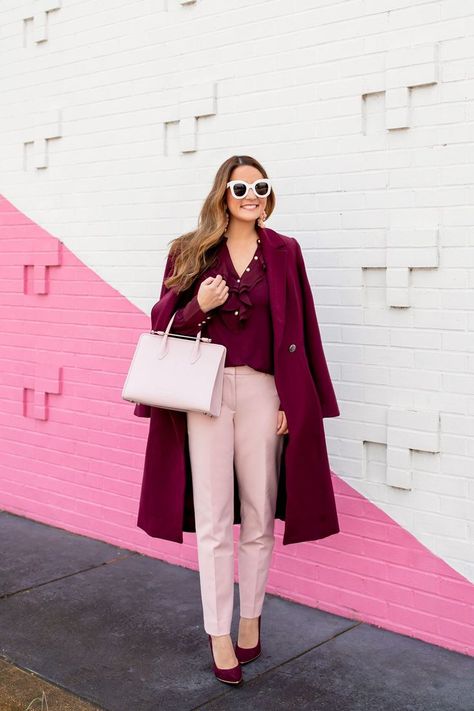 WHBM Pink Slim Pants. Maroon top, jacket, & Shoes. Loving this simple and professional spring look.  #FashionBlogger #SpringStyle Pink Trousers Outfit, Pink Pants Outfit, Blush Pants, Hot Pink Pants, Pink Ideas, Maroon Outfit, Burgundy Outfit, Pink Trousers, Pink Pants