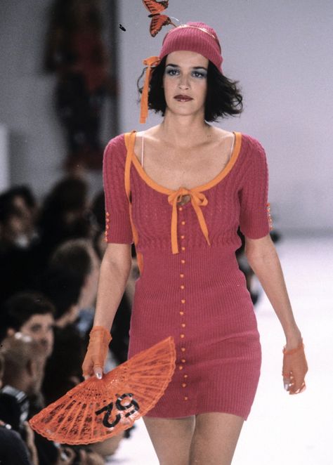 90s Runway Fashion, Mother Daughter Relationships, 1990s Fashion, American Fashion Designers, Betsy Johnson, Feminine Style, Betsey Johnson, Runway Fashion, Tshirt Dress