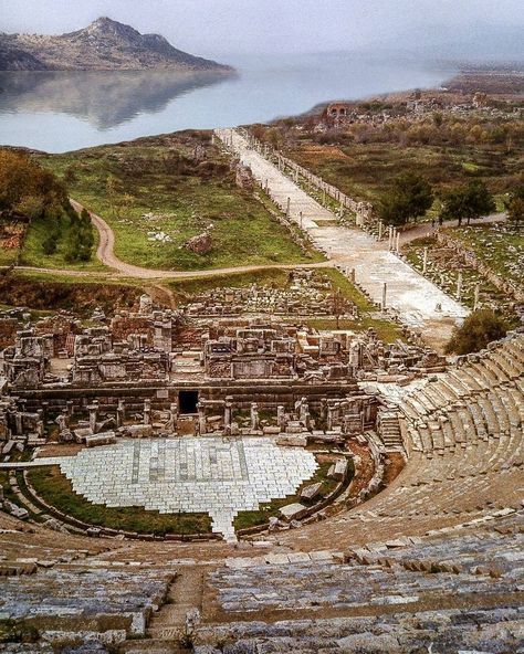 The attempt at adding the sea back in the old harbour at #Ephesus ancient city (photo by @sheltondale)