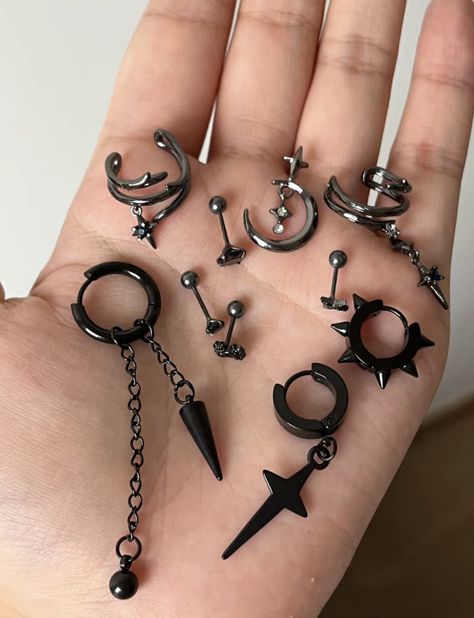 Dark Accessories Aesthetic, Emo Jewelry, Men's Piercings, Ethereal Jewelry, Edgy Jewelry, Dragon Earrings, Magical Jewelry, Couple Jewelry, Fantasy Jewelry