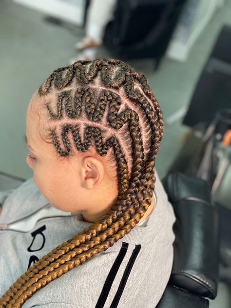 Snake Cornrows Braids, Snake Braids, Design Braids, Snake Braid, Girl Braids, Natural Hair Styles Easy, Cornrows Braids, Braid Styles, Ear Tattoo