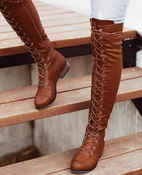 Medieval Heels, Elven Shoes, Elven Dress, Botas Western, Avengers Outfits, Leather Western Boots, Fancy Shoes, Cute Heels, Stylish Boots