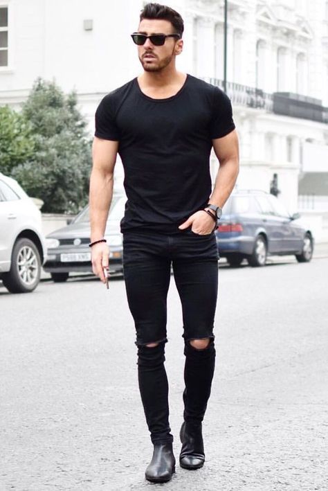 Black Jeans Outfits for Men–18 Ways to Wear Black Jeans Guys Black Shirt Outfits, Jeans Outfit Men, Paloma Faith, Black Jeans Men, Black Jeans Outfit, Outfit Jeans, All Black Outfit, Outfit Casual, Mens Street Style