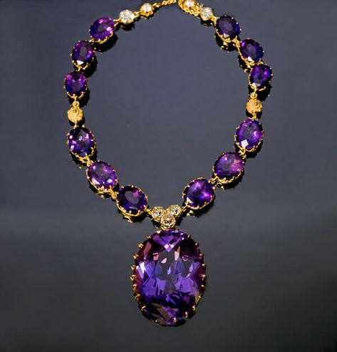 Antique Amethyst Jewelry, Amethyst Jewelry Necklace, Amethyst Jewelry Ring, Diamond Gold Necklace, Beautiful Gold Necklaces, 14k Yellow Gold Necklace, Faberge Eggs, Purple Jewelry, Yellow Gold Necklace