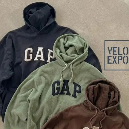 Gap Hoodies, Aesthetic California, Hoodies Style, California Christmas, Gap Hoodie, Clothing Aesthetic, Christmas Clothing, Fashion Christmas, Winter Hoodies