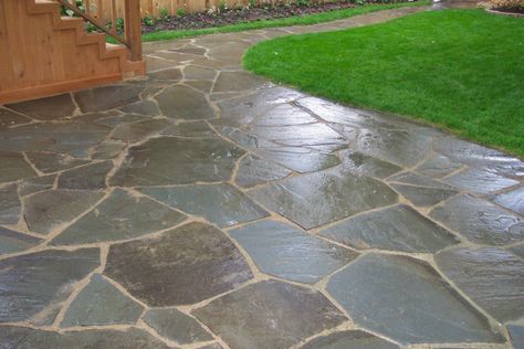 Patio Paver Ideas, Modern Traditional Farmhouse, Natural Stone Patio, Paver Ideas, New Patio Ideas, Flagstone Walkway, Patio Installation, Patio Pictures, Scandinavian Rustic