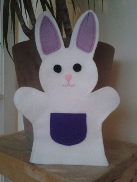 Rabbit Hand Puppet, Rabbit Puppet, Handmade Puppet, Felt Puppets, Puppets Diy, Puppet Patterns, Sock Toys, Hand Puppet, Poster Drawing