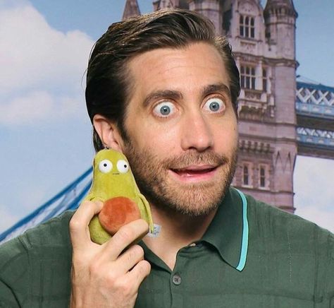 Jake Gyllenhaal, A Man, Twitter