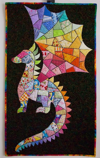 Ticker-tape dragon quilt Cowgirl Quilt, Dragon Quilt, Animal Quilts, Patchwork Quilt Patterns, Paper Piecing Quilts, Patchwork Quilting, Paper Piecing Patterns, Scrappy Quilts, Applique Patterns