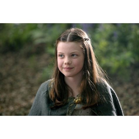 The Chronicles of Narnia Prince Caspian ❤ liked on Polyvore featuring narnia, georgie henley, people, chronicles of narnia and girls Narnia Lucy, Chronicles Of Narnia Prince Caspian, Romeo Montague, Cartoon Logic, Chronicles Of Narnia Books, Narnia Prince Caspian, Lucy Pevensie, Narnia 3, Edmund Pevensie