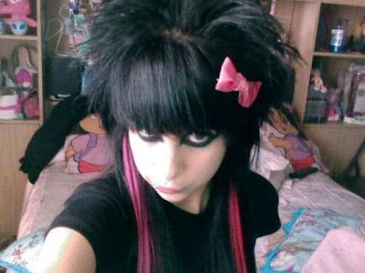 Black Emo Hair, Emo Bangs, Emo Scene Outfits, Emo Culture, Scene Makeup, Emo Scene Hair, Scene Queens, Scene Outfits, Straight Bangs