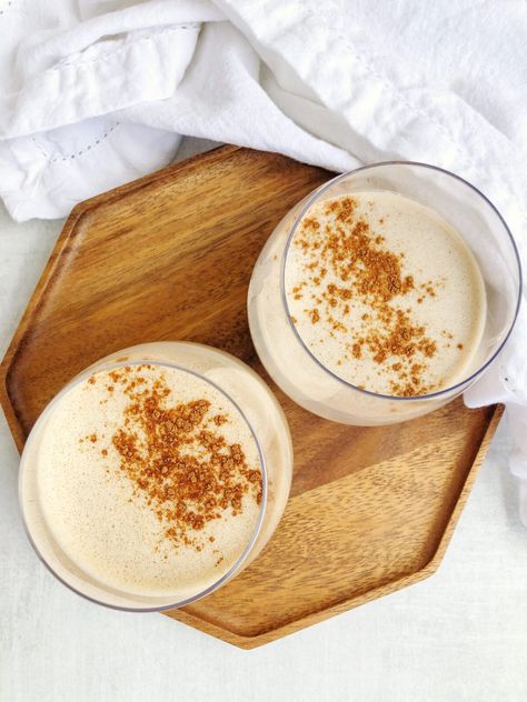 Jamaican Irish Sea Moss Drink is thick, creamy, and refreshing. It's naturally vegan, anti-inflammatory, and packed with superfoods! Starbucks Recipes Iced Coffee, Starbucks Recipes Iced, Sea Moss Drink, Healthy Drinks To Make, Homemade Starbucks Drinks, Sea Moss Recipes, Latte Ideas, Vegan Jamaican, Homemade Starbucks