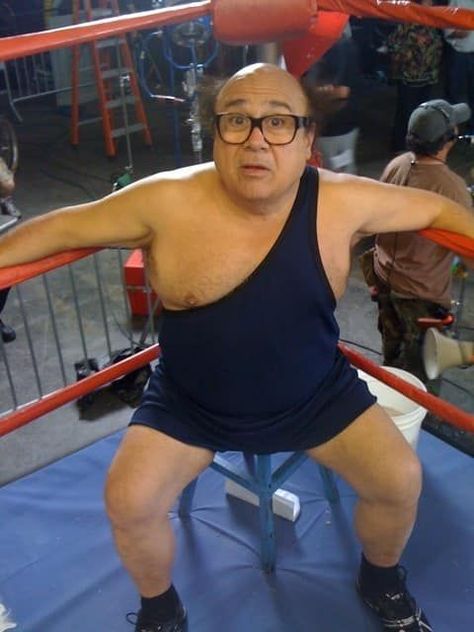 You can’t be a big fan of WWE if you don’t know who this is 🤔 Wrestling Photos, Always Sunny In Philadelphia, Makeup Humor, It's Always Sunny In Philadelphia, Danny Devito, Always Sunny, Sunny In Philadelphia, It's Always Sunny, Prom Photos