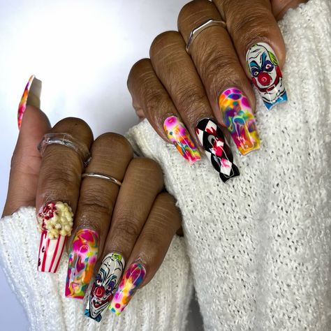 Creepy Clown Horror Nails Popcorn Nails Clown Scary Clown Halloween Clown 3d Nail Art #halloweennails #spookynails #clownnails #halloweendesigns Clown Nail Designs, Nails 3d Art, Clown Nail Art, Clown Nails, Bright Halloween, Horror Nails, Killer Clown, Clown Horror, Art Trippy