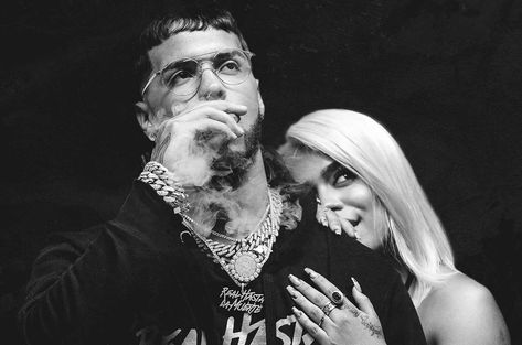 Karol G and Anuel AA Announce Latin American Culpables Tour Dates: Exclusive  ||  Karol G and Anuel AA will be hitting the road together. Check out the dates here. https://www.billboard.com/articles/columns/latin/8494547/karol-g-anuel-aa-tour-dates?utm_source=twitter Karol G And Anuel Aa, Pregnancy Videos, Pineapple Wallpaper, Couple Matching Outfits, Latin Artists, Lust For Life, Couple Matching, Cat Aesthetic, Crossed Fingers