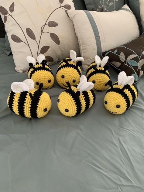 Honey Bee, Halloween Wreath, Coco, Honey, Amigurumi, Bee, Baby Shower, Throw Pillows, Pillows