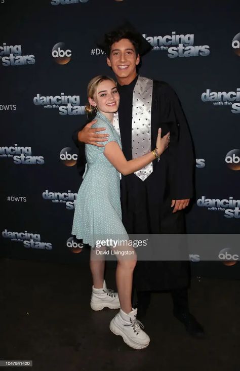 Milo Manheim, Meg Donnelly, Zombie Disney, Zombie Movies, Chloe Grace, Dancing With The Stars, Livingston, S Star, Dancing