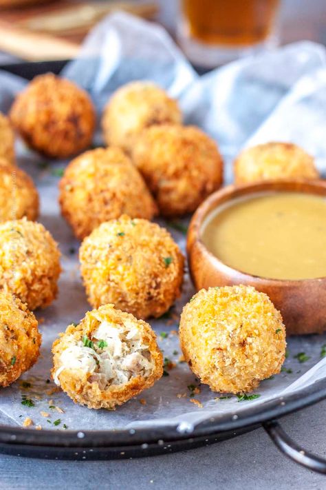 Sauerkraut Balls | Fried or Baked + Vegetarian Version Garlic Burgers, Sauerkraut Balls, Cake Mom, Beer Mustard, Citrus Cake, Oktoberfest Food, Cooking With Beer, Sauerkraut Recipes, Ricotta Cake