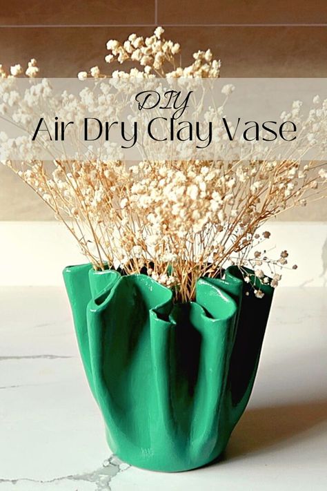 Clay Crafts Air Dry Easy, Clay Vase Diy, Air Dry Clay Vase, Vase With Dried Flowers, Pottery Pinch Pot, Vase Diy, Beginner Pottery, Diy Air Dry Clay, Sculpture Art Clay