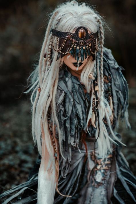 Volva Witch Costume, Shaman Costume, Shaman Mask, Viking Costume, Pagan Rituals, Norse Pagan, Samana, Witch Costume, Poses References