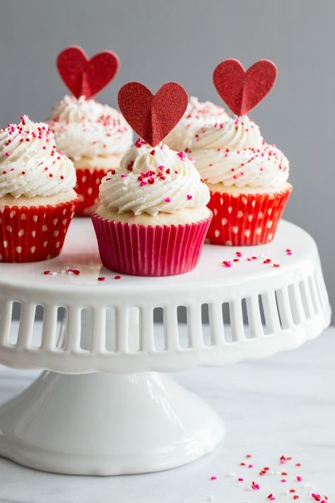 Homemade Funfetti Cupcakes Homemade Funfetti Cupcakes, Funfetti Cupcakes, Valentine Day Cupcakes, Valentine Desserts, Valentines Cupcakes, Beautiful Cupcakes, Valentine Cake, Sweet Recipes Desserts, Valentine's Day Recipes