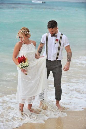 Wedding Ideas For Groom, Beach Wedding Groom Attire, Wedding Suits Men Grey, Beach Groom, Beach Wedding Men, Beach Wedding Groom, Beach Wedding Outfit, Grey Suit Wedding, Beach Wedding Ideas