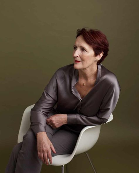 Actor Fiona Shaw spoke to the New Review about her roles in Killing Eve and Fleabag Fleabag Tv Show, Fleabag Scene, Bridget Kelly, Unique Noses, Phoebe Waller-bridge Fleabag, Fleabag I Dont Know What To Do With, Intentional Wardrobe, Fiona Shaw, John Cooper Clarke