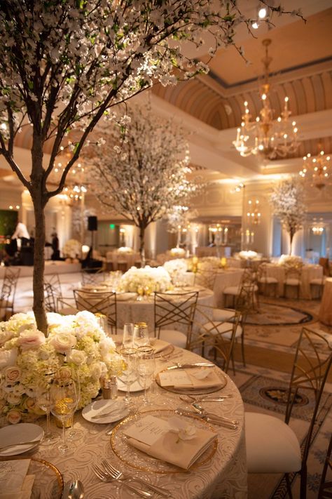 [Promotion] 37 Great Indoor Wedding Reception Decorations Insights You'll Be Glad You Discovered This Summer #indoorweddingreceptiondecorations Luxury Event Decor, Ballroom Wedding Reception, Dream Wedding Reception, Wedding Salon, Indoor Wedding Receptions, Wedding Venues Indoor, Rustic Wedding Decorations, Dream Wedding Decorations, Elegant Wedding Reception