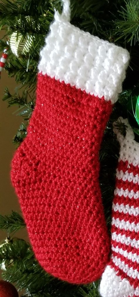 Easy Crochet Christmas Stocking, Crochet Table Topper, Crochet C2c Pattern, Crochet Christmas Stocking Pattern, Crochet Christmas Ornaments Free, Crochet Holiday, Crochet Stocking, Crochet Market, Crochet Christmas Stocking