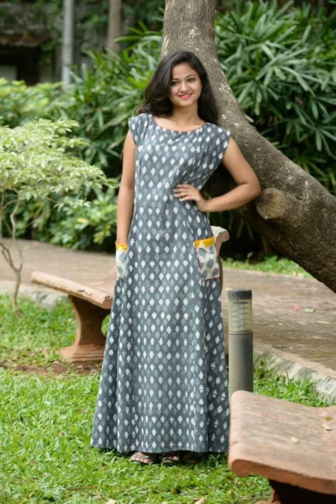 Frock Nighty Design, Night Dress Frock Design, Bathik Frock Designs For Women, Cottan Frok Kurti, Ikat Long Frock Designs, Cotton Night Dress, Frock Fashion, Long Kurti Designs, Night Dress For Women