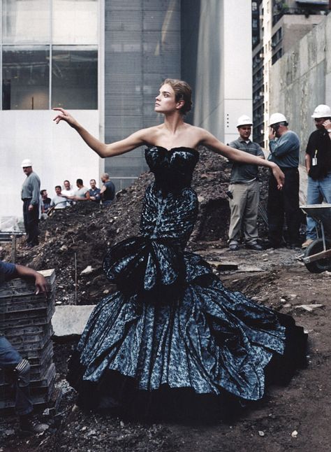 Natalia Vodianova, by Annie Leibovitz, US Vogue Anne Leibovitz, Annie Leibovitz Photos, Annie Leibovitz Photography, Estelle Lefébure, Dior Collection, Ellen Von Unwerth, Christian Dior Haute Couture, High Fashion Photography, Natalia Vodianova