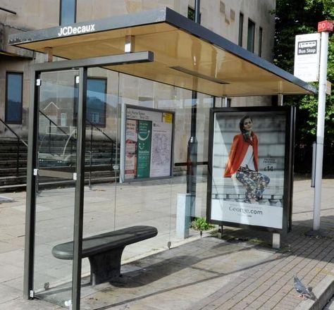 Bus Stop Advertising, Urban Spaces Design, Street Light Design, Bus Stop Design, Bike Shelter, Arsitektur Art Deco, Bus Shelters, Bus Stand, Guard House