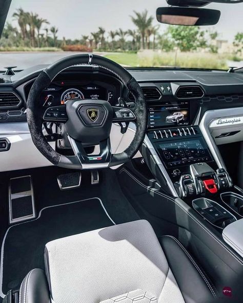 Lamborghini Urus Interior, Lamborghini Interior, Carros Suv, Carros Lamborghini, White Lamborghini, Aventador Lamborghini, Luxury Boat, Inside Car, Luxury Car Brands