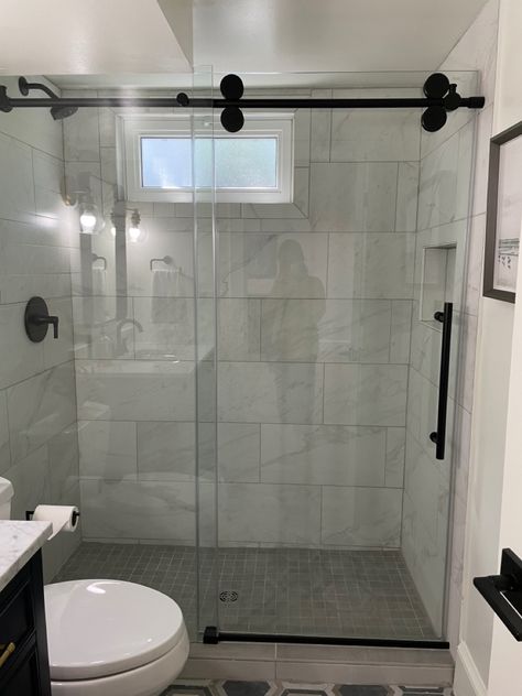 Guest Bathroom Standing Shower Ideas, Luxury Bathroom Master Baths Walk In Shower Glass Doors, Standup Shower Ideas, Stand Up Shower Remodel, Washroom Ideas, Restroom Ideas, Bathroom Renovation Diy, Small Shower Room, Shower Renovation