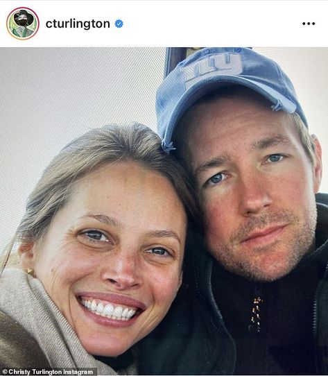 Christy Turlington Style, Ed Burns, 18th Wedding Anniversary, Carolyn Murphy, Healthy Smile, Baggy Clothes, Christy Turlington, Aging Gracefully, Family Dogs