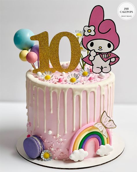 My Melody Cake Ideas, My Melody Birthday Party Ideas, Melody Cake Design, Mymelody Cake, My Melody Birthday Cake, Sanrio Cake Birthday, Hello Kitty And Friends Cake, Cinamoroll Cake, Pastel My Melody