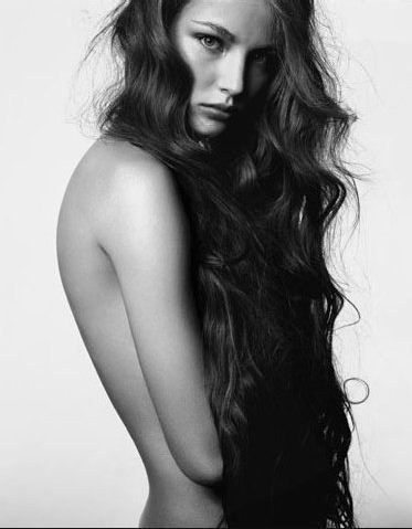 Fashion model - Ruslana Korshunova Ruslana Korshunova, Hair Affair, Beautiful Long Hair, Hair Photo, White Photo, Hair Today, Fashion Poses, Model Poses, Face And Body