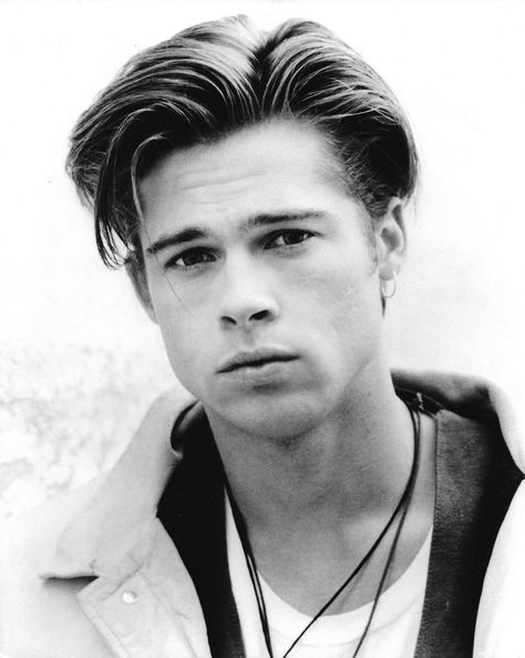 Brad Pitt Bradd Pit 80s, Brett Pitt, Brad Pitt Hairstyles, Early 2000s Hair, Brad Pitt Haircut, Brad Pitt Hair, Bradley Pitt, 2000s Hair, 90s Hairstyles Men