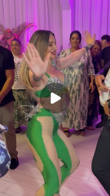 Belly Dance Videos Dancers, Belly Dancing Workout, Belly Dancing Videos, Belly Dancer, Belly Dancing, Club Parties, Belly Dancers, Dance Videos, Belly Dance