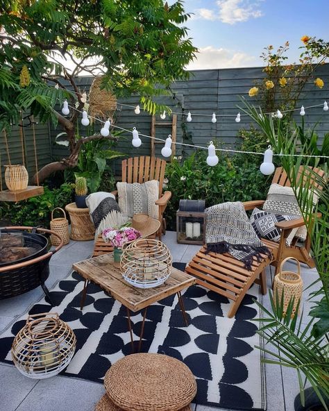 Design Per Patio, Balkon Decor, Wallpaper Macbook, Bohemian Garden, Backyard Inspo, Outdoor Patio Decor, Backyard Patio Designs, Decor Minimalist, Balcony Decor